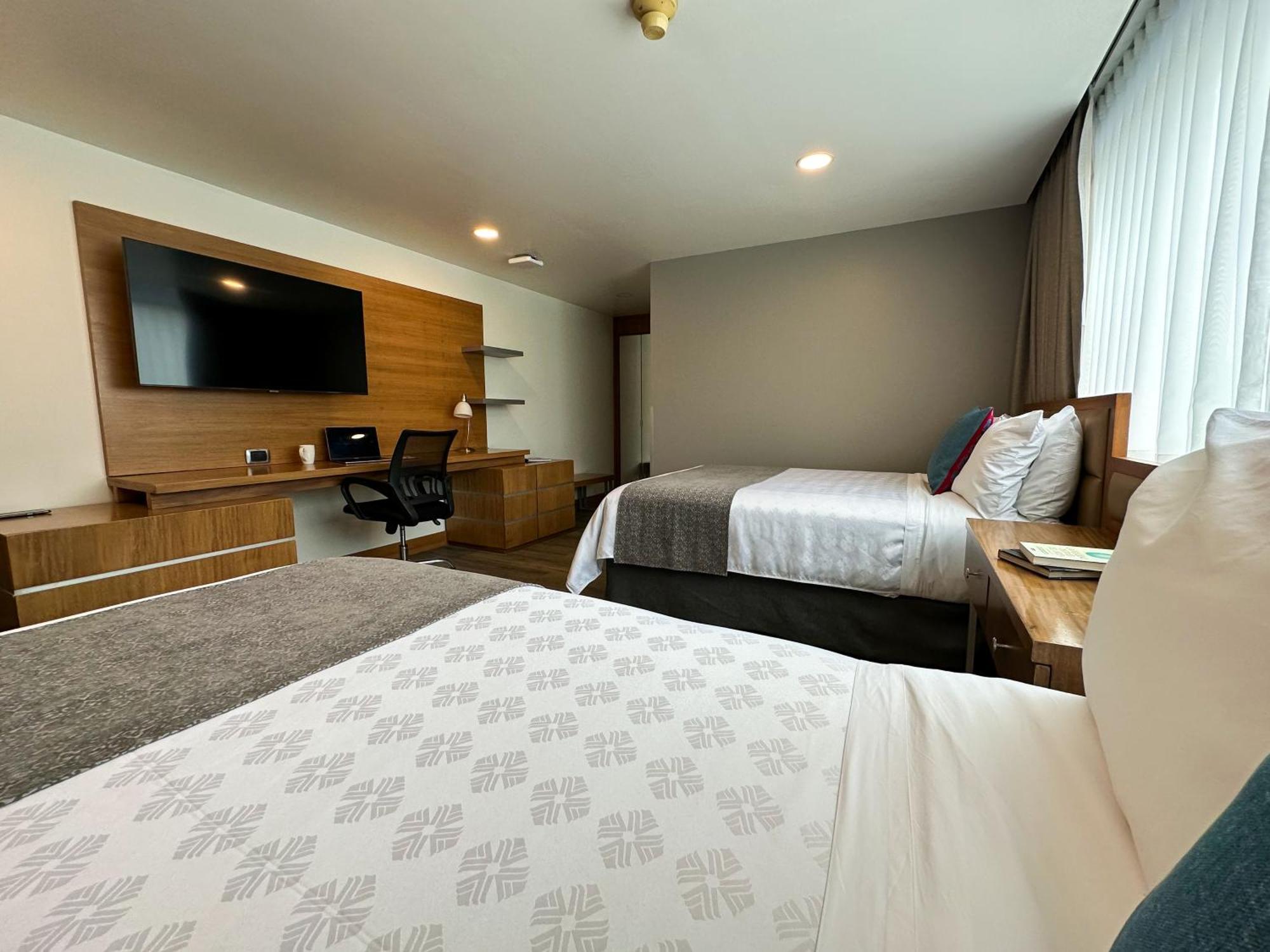 Wyndham Garden Quito Otel Dış mekan fotoğraf
