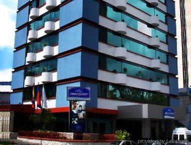 Wyndham Garden Quito Otel Dış mekan fotoğraf
